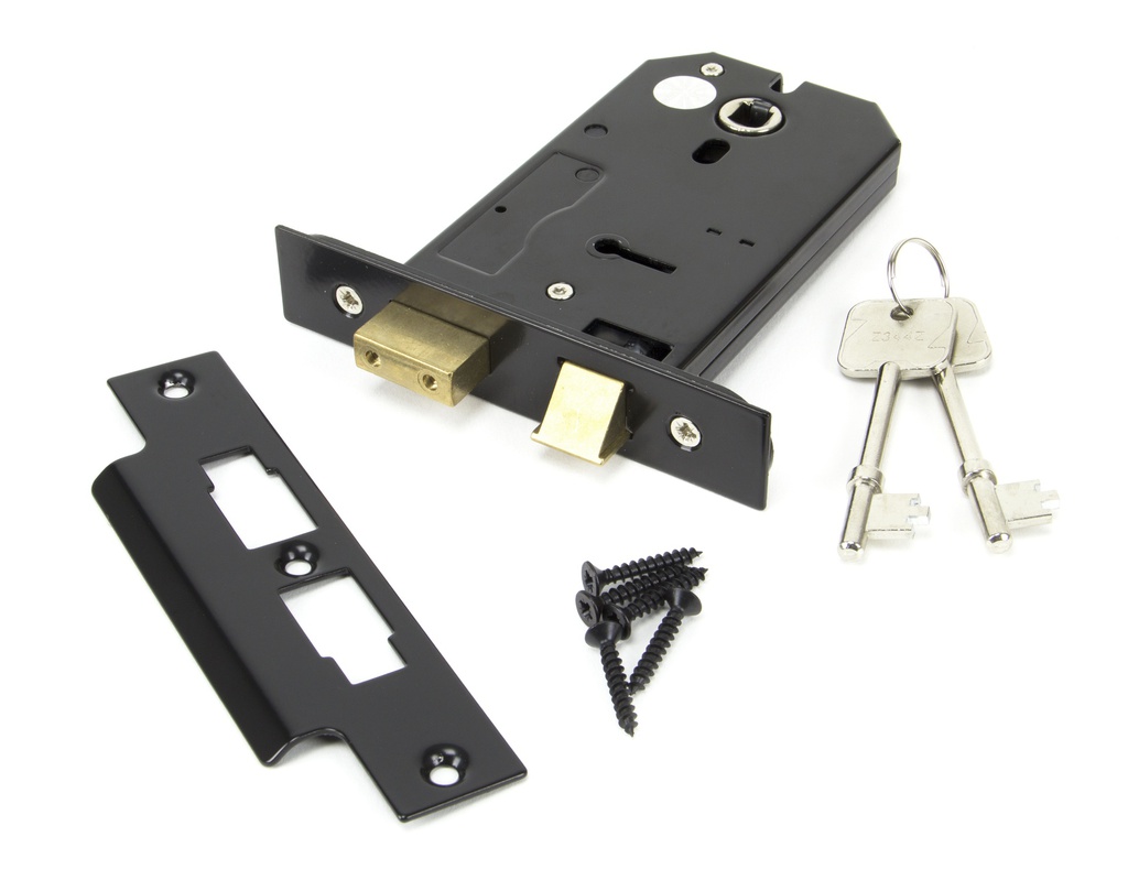 Black 5" Horizontal 3 Lever Sash Lock in-situ